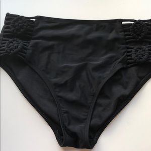 High waisted bikini bottoms with side detail